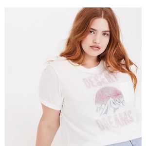 White desert dreams tee
